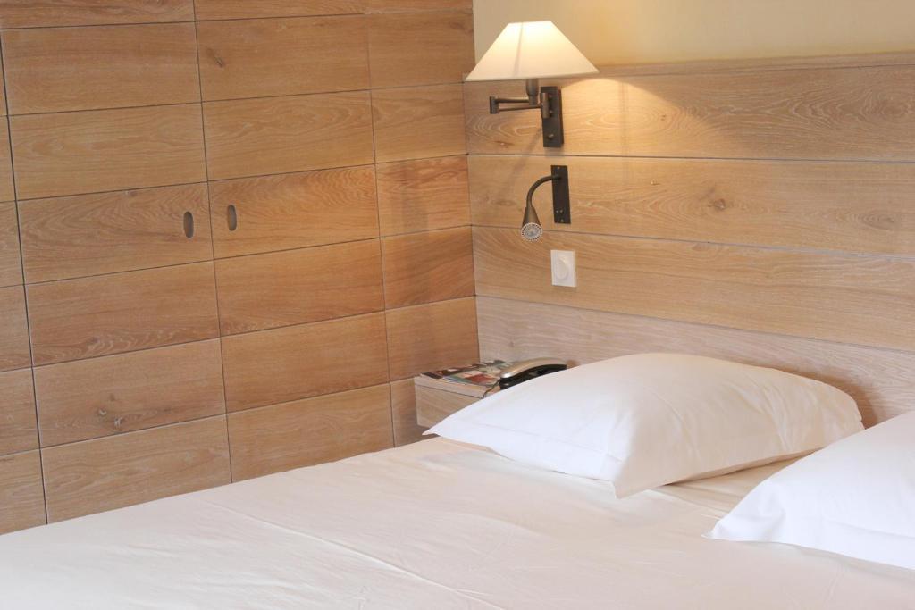 Le Grand Hotel Moltig les Bains Habitación foto