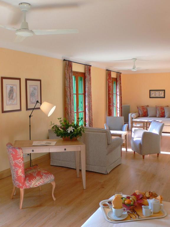 Le Grand Hotel Moltig les Bains Habitación foto